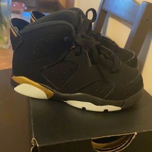 Used Jordan 6 Retro toddler size 6